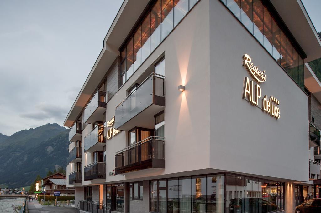 Regina'S Alp Deluxe Aparthotel Sölden Exteriör bild